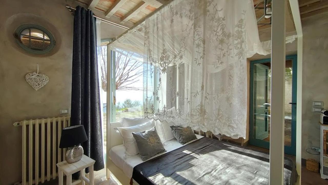 Podere Le Vedute Bed & Breakfast Larciano Bagian luar foto